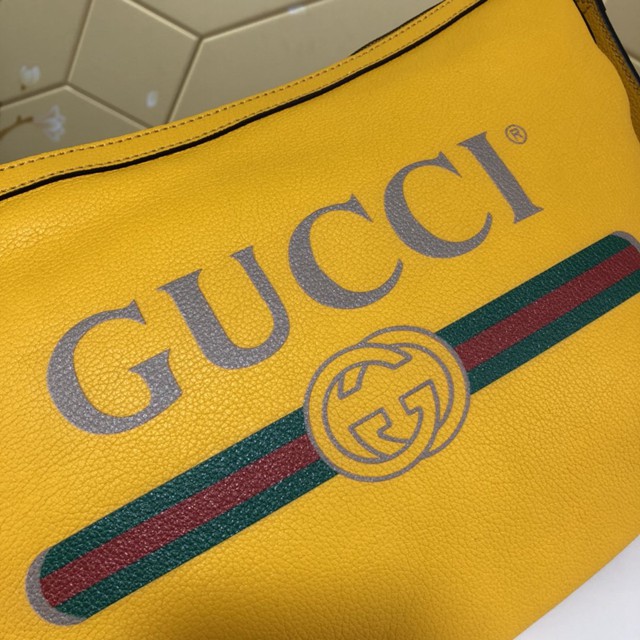 Gucci專櫃款男包 523592 古馳2018圓底包 復古印花圖案 Gucci Print系列半月形小號男挎包  gqy2134